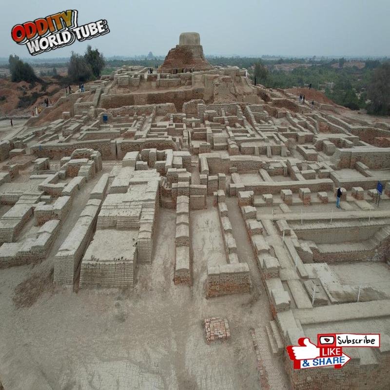The Minoan Civilization: Divine Retribution or Natural Disaster?  The Enigma of a Vanished Culture. - Image 2