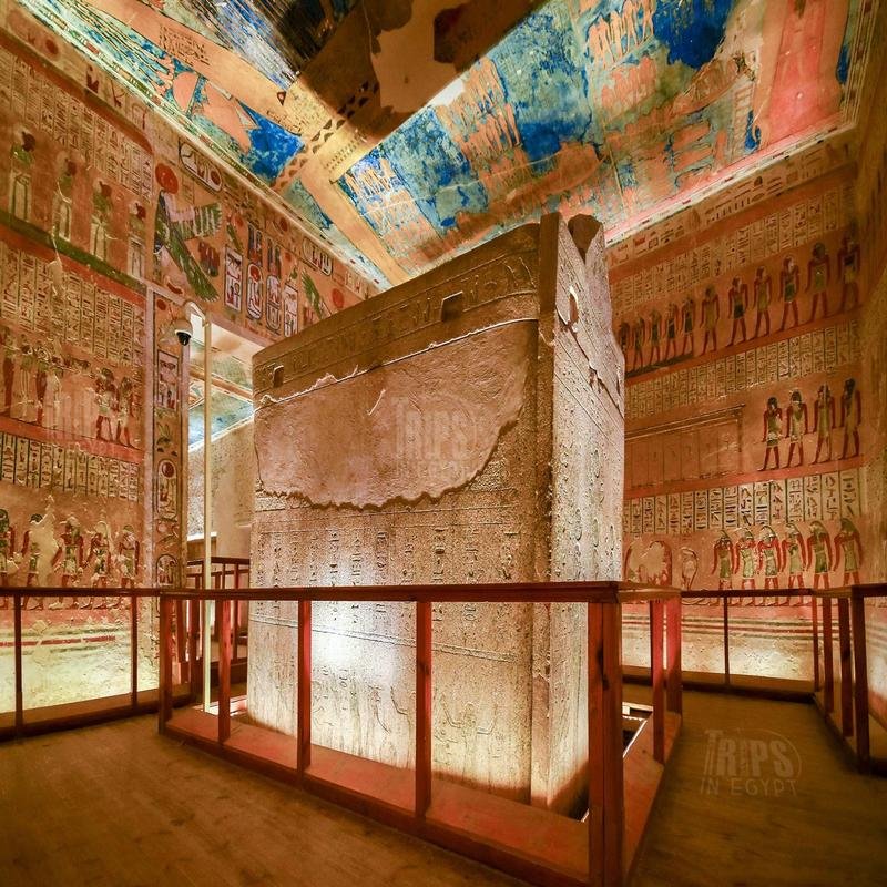 Egyptian Tombs: Investigating the Mysteries. - Image 2