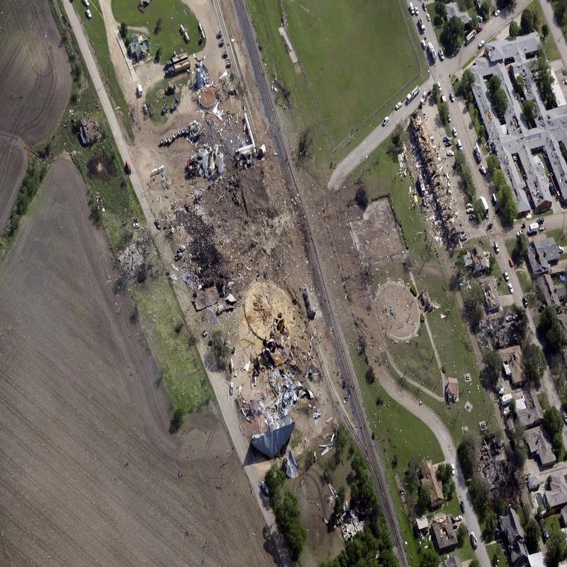 The Texas City Disaster: Investigating the Refinery Explosion and its Causes. - Image 2