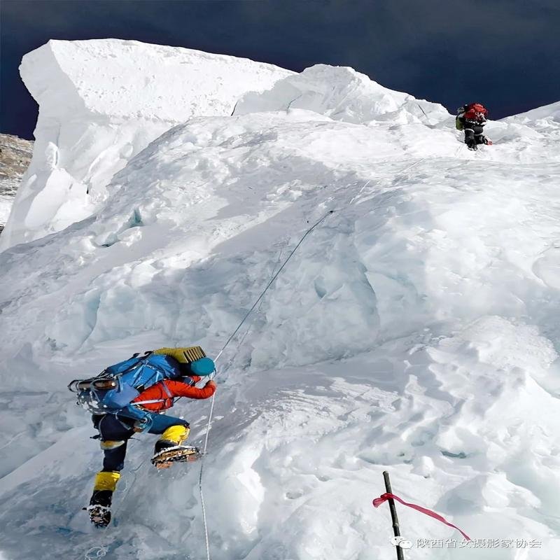 The Andes Miracle: A Himalayan Storm Exposes Extraordinary Survival Against Impossible Odds - Image 1
