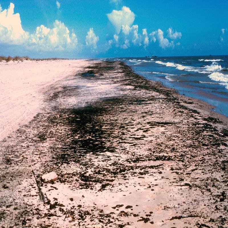 The 1979 Ixtoc I Oil Spill: A Neglected Environmental Catastrophe - Image 1