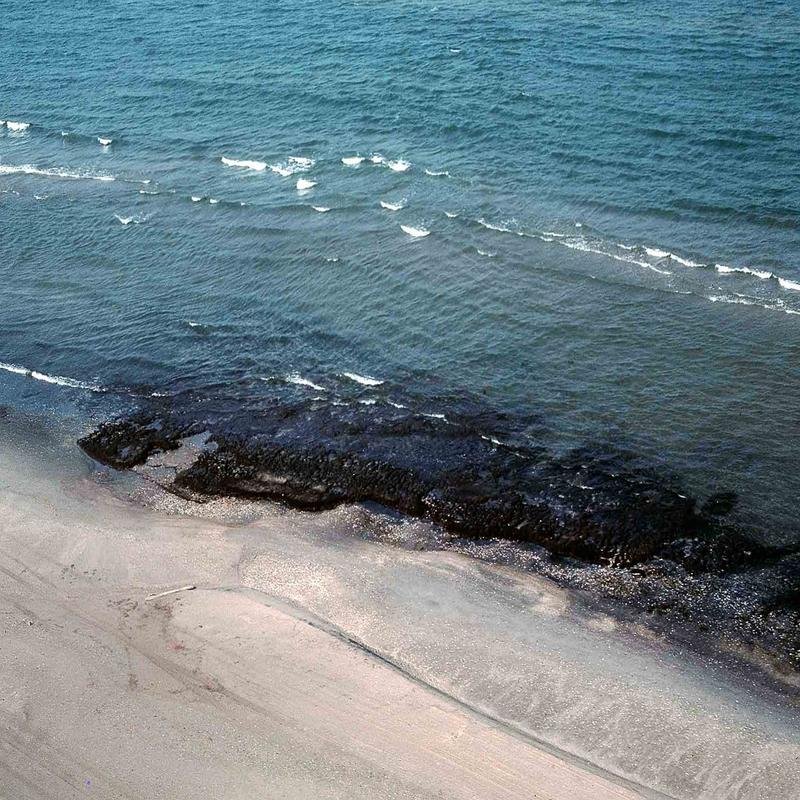 The 1979 Ixtoc I Oil Spill: A Neglected Environmental Catastrophe - Image 2