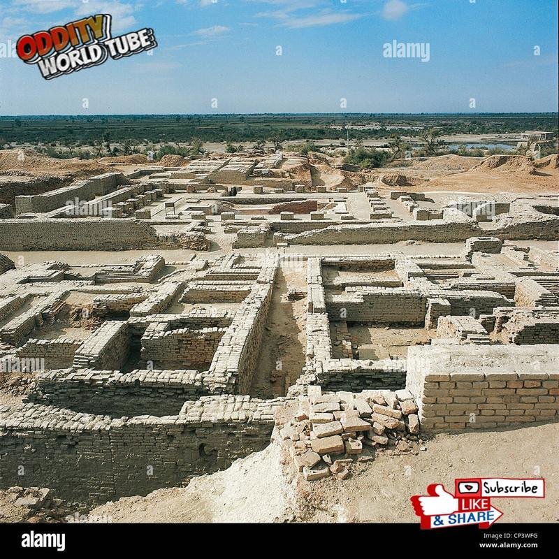 The Minoan Civilization: Divine Retribution or Natural Disaster?  The Enigma of a Vanished Culture. - Image 3
