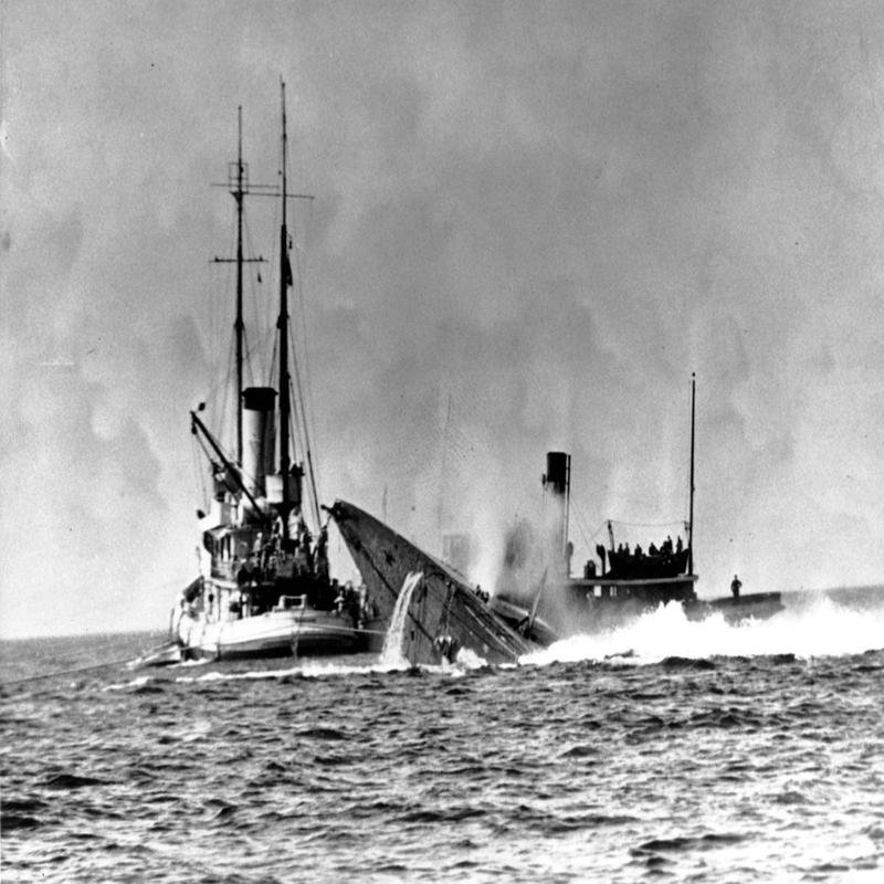 The Squalus Disaster: Investigating the Secrets of the Sunken American Submarine - Image 1